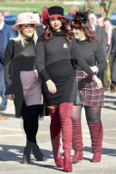 PEOPLE - Ladies Day am Cheltenham Festival 