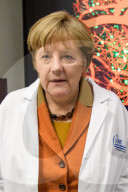 NEWS - Bundeskanzlerin Angela Merkel besucht Zentrum für Neurodegenerative Erkrankungen in Bonn 