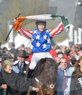 PEOPLE - Cheltenham Festival: Stimmung unter den Promis auf den VIP Tribünen