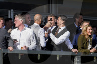 PEOPLE - Cheltenham Festival: Stimmung unter den Promis auf den VIP Tribünen