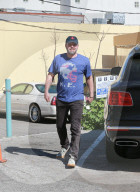 PEOPLE - Ben Affleck mit Seraphina in Santa Monica unterwegs