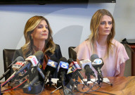 PEOPLE - Pressekonferenz: Mischa Barton geht gerichtlich gegen Sexvideos vor