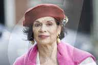 NEWS - London: Bianca Jagger bringt die 'Saudi Petition' an die10 Downing Street