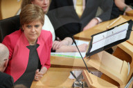 NEWS - Das schottische Parlament debattiert in Edinburgh