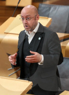 NEWS - Das schottische Parlament debattiert in Edinburgh