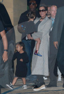 PEOPLE - Die Kardashians gehen mit den Kindern zum Dinner ins Nobu