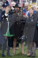 PEOPLE - Promis am Cheltenham Festival