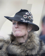 PEOPLE - Promis am Cheltenham Festival