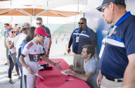 PEOPLE - Indian Wells: Roger Federer gibt Autogramme