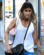 PEOPLE - Elisabetta Canalis mit ihrer Tochter Skyler in Los Angeles unterwegs