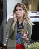 EXKLUSIV - Mischa Barton in Studio City unterwegs