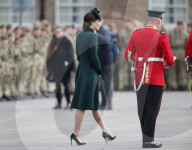 PEOPLE -  London: Kate und William an der Irish Guards St Patrick's Day Parade