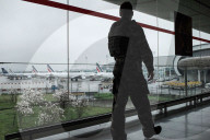 NEWS - Paris: Schiesserei am Flughafen Orly