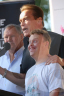 PEOPLE - Arnold Schwarzenegger am 'Family Walk' in Melbourne