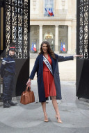 PEOPLE - Iris Mittenaere zu Besuch im Elysee Palast