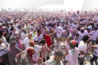 NEWS - Südkorea: Holi Hai Festival in Busan