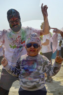 NEWS - Südkorea: Holi Hai Festival in Busan