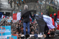 NEWS - Wahlen Frankreich: Jean-Luc Melenchon spricht in Paris