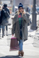 PEOPLE - Sienna Miller mit Tom Sturridge und Marlowe im West Village unterwegs