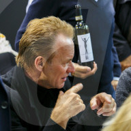 PEOPLE - Sting und Trudie Styler werben für ihren Wein in Düsseldorf 