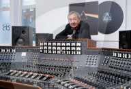 PORTRAIT - Pink Floyd Drummer Nick Mason im Tonstudio