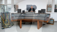 PORTRAIT - Pink Floyd Drummer Nick Mason im Tonstudio