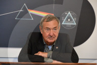 PORTRAIT - Pink Floyd Drummer Nick Mason im Tonstudio
