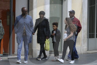 EXKLUSIV - Viola Davis macht Familien-Ferien in Rom