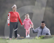 PEOPLE - Die Familie ist auch ein Fitness-Klub: Kerry Katona
