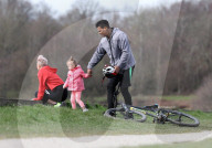 PEOPLE - Die Familie ist auch ein Fitness-Klub: Kerry Katona