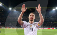NEWS - Fussballstar Lukas Podolski verabschiedet sich von der deutschen National-Elf