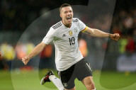 NEWS - Fussballstar Lukas Podolski verabschiedet sich von der deutschen National-Elf