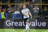 NEWS - Fussballstar Lukas Podolski verabschiedet sich von der deutschen National-Elf