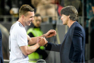 NEWS - Fussballstar Lukas Podolski verabschiedet sich von der deutschen National-Elf