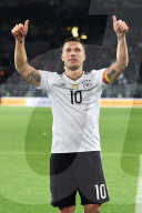 NEWS - Fussballstar Lukas Podolski verabschiedet sich von der deutschen National-Elf