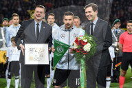 NEWS - Fussballstar Lukas Podolski verabschiedet sich von der deutschen National-Elf