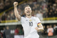 NEWS - Fussballstar Lukas Podolski verabschiedet sich von der deutschen National-Elf
