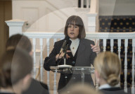 NEWS - Washington: Second Lady Karen Pence empfängt Frauen aus dem Armeedienst