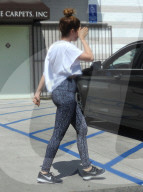 PEOPLE - Ashley Tisdale will nicht erkannt werden