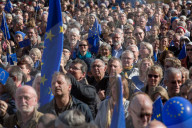PEOPLE - March of Europe: In Berlin demonstrieren 4000 Menschen für Europa