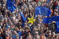 PEOPLE - March of Europe: In Berlin demonstrieren 4000 Menschen für Europa