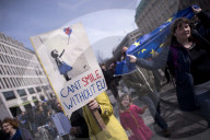 PEOPLE - March of Europe: In Berlin demonstrieren 4000 Menschen für Europa