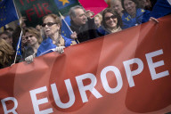 PEOPLE - March of Europe: In Berlin demonstrieren 4000 Menschen für Europa