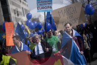 PEOPLE - March of Europe: In Berlin demonstrieren 4000 Menschen für Europa