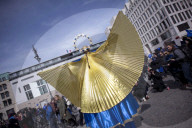 PEOPLE - March of Europe: In Berlin demonstrieren 4000 Menschen für Europa