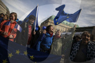 PEOPLE - March of Europe: In Berlin demonstrieren 4000 Menschen für Europa