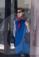 PEOPLE - Königin Letizia mit ihrer Stylistin Eva in Madrid am Bummeln