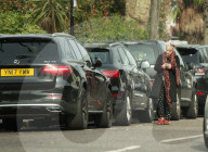 EXKLUSIV - Lily Allen bummelt in London