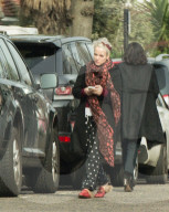 EXKLUSIV - Lily Allen bummelt in London