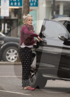 EXKLUSIV - Lily Allen bummelt in London